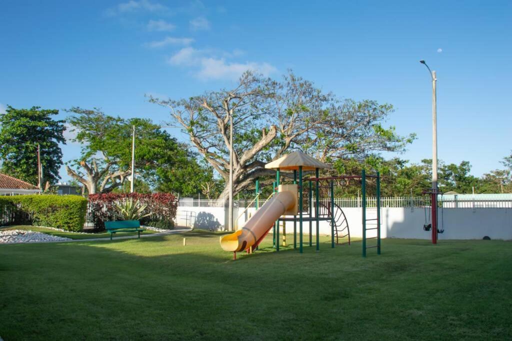 Vistas Apartment @ Puerto Nuevo Beach Vega Baja Exteriér fotografie
